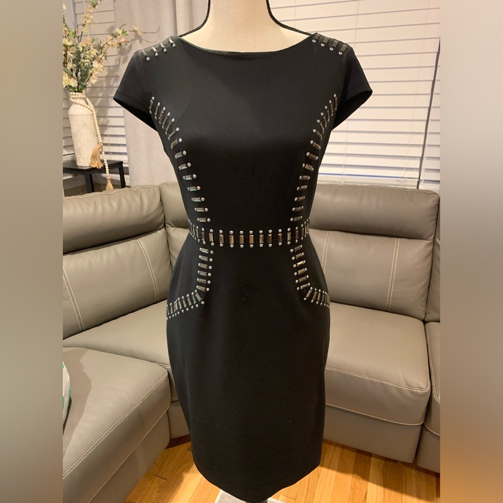 Sangria black dress